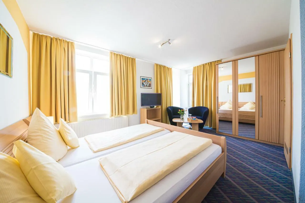 Europa Hotel Garni Free Parking Fuerth