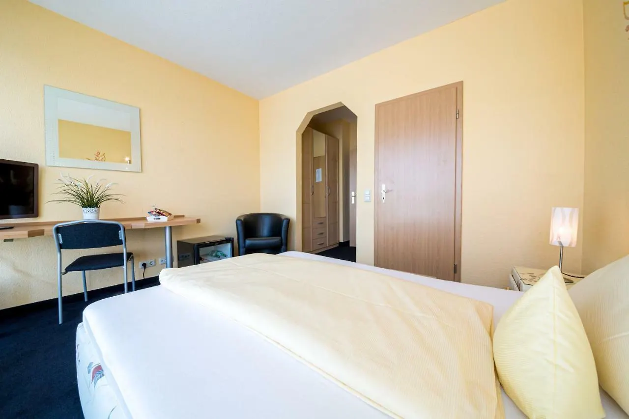 Europa Hotel Garni Free Parking Fuerth 3*,